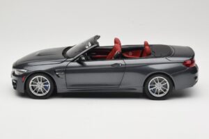 BMW M4 F83 Kabrió Mineral Grey Paragon 1:18 80432339610 Fém – 4. kép a 8-ből