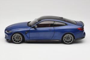 BMW M4 G82 Kék Metallic Minichamps 1:18 113020123 Fém – 4. kép a 8-ből