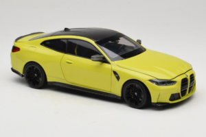 BMW M4 G82 Sárga Márkakereskedői Kiadás Minichamps 1:18 80435A51949-R1 Fém – 9. kép a 10-ből