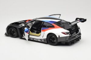 BMW M4 G82 GT3 Presentation 2021 Minichamps 1:18 80435A5D002 Fém – 5. kép a 8-ből