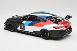 BMW M4 G82 GT4 #1 Presentation 2022 Otto 1:18 OT1228 Gyanta – 5. kép a 6-ből