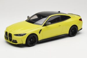 BMW M4 G82 Sárga Minichamps 1:18 155020120 Fém