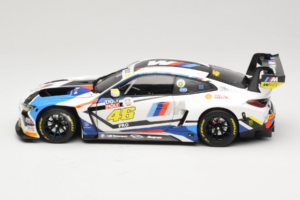 BMW M4 GT3 #46 V. Rossi / A. Farfus / M. Martin Team WRT 12 Hours of Bathurst 2023 Minichamps 1:18 113232146 Fém – 4. kép a 8-ből