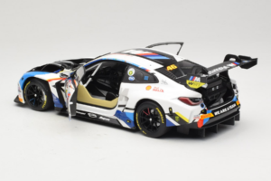 BMW M4 GT3 #46 V. Rossi / A. Farfus / M. Martin Team WRT 12 Hours of Bathurst 2023 Minichamps 1:18 113232146 Fém – 5. kép a 8-ből