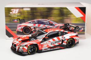 BMW M4 GT3 LMGT3 #31 D. Leung / S. Gelael / A. Farfus Team WRT 2nd Place 24 Hours of Le Mans 2024 Minichamps 1:18 113242431 F – 8. kép a 8-ből
