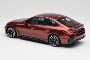BMW M440i G26 Gran Coupe Aventurine Piros Otto 1:18 OT1075 Gyanta – 5. kép a 6-ből