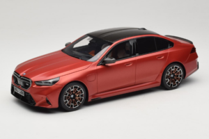 BMW M5 G90 Beach Orange GT Spirit 1:18 GT966 Gyanta