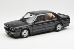 BMW M535i E28 Diamond Fekete AUTOart 1:18 75162 Fém
