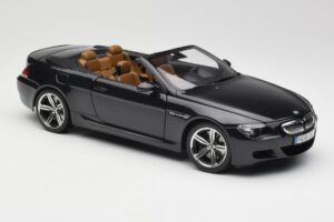 BMW M6 E64 Kabrió Sapphire Black Kyosho 1:18 80430417424 Fém – 7. kép a 9-ből