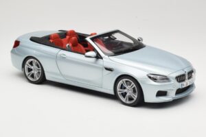 BMW M6 F12 Kabrió Silverstone Silver Paragon 1:18 8043225656 Fém – 6. kép a 8-ből