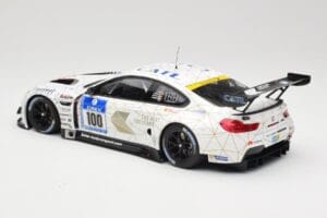 BMW M6 GT3 F13 #100 Schubert Motorsport J. Edwards / J. Klingmann 24h Nurburgring 2016 Minichamps 1:18 155162611 Fém – 5. kép a 6-ből