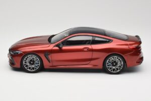 BMW M8 F91 Convertible Storm Bay Metallic Minichamps 1:18 110029020 Fém – 4. kép a 8-ből