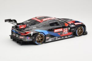 BMW M8 GTE RLL Racing #24 J. Krohn / J. Edwards Class Winners 24 Hours of Daytona 2020 Minichamps 1:18 155202924 Fém – 2. kép a 6-ből