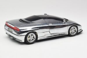 BMW Nazca M12 Chrome Silver Revell 1:18 08916 Fém – 3. kép a 8-ből