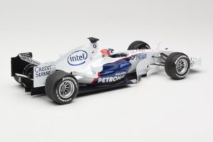 BMW Sauber F1.07 #10 R. Kubica Launch Version 2007 Minichamps 1:18 80430426995 Fém – 2. kép a 7-ből