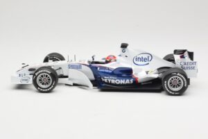 BMW Sauber F1.07 #10 R. Kubica Launch Version 2007 Minichamps 1:18 80430426995 Fém – 3. kép a 7-ből