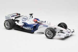 BMW Sauber F1.07 #10 R. Kubica Launch Version 2007 Minichamps 1:18 80430426995 Fém – 4. kép a 7-ből