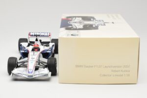 BMW Sauber F1.07 #10 R. Kubica Launch Version 2007 Minichamps 1:18 80430426995 Fém – 6. kép a 7-ből