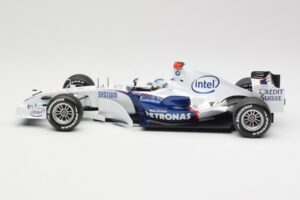 BMW Sauber F1.07 #9 N. Heidfeld Launch Version 2007 Minichamps 1:18 80430426994 Fém – 3. kép a 7-ből
