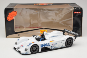 BMW V12 LMR #15 Y. Dalmas / J. Winkelhock / P. Martini 24 Hours of Le Mans Winner 1999 Maisto 1:18 56062 Fém – 8. kép a 8-ből