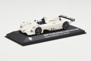 BMW V12 LMR LMP1 #43 B. Auberlen / M. Gounon 24 Hours of Le Mans 2000 Minichamps 1:43 80420018216 Fém – 2. kép a 4-ből