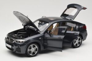 BMW X4 F26 Sophisto Grey Paragon 1:18 80432352461 Fém – 2. kép a 8-ből