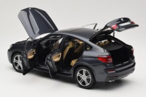 BMW X4 F26 Sophisto Grey Paragon 1:18 80432352461 Fém – 5. kép a 8-ből