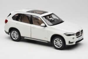 BMW X5 E70 Alpine White Paragon 1:18 PA-97073 Fém – 6. kép a 8-ből