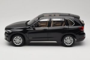 BMW X5 E70 Sapphire Black Paragon 1:18 PA-97071 Fém – 4. kép a 8-ből
