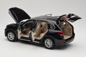 BMW X5 E70 Sapphire Black Paragon 1:18 PA-97071 Fém – 5. kép a 8-ből