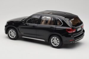 BMW X5 E70 Sapphire Black Paragon 1:18 PA-97071 Fém – 7. kép a 8-ből