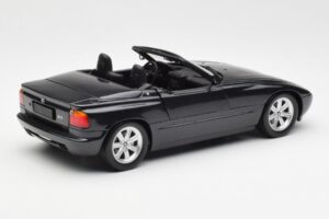 BMW Z1 Fekete Metál Minichamps 1:18 180020100 Fém – 3. kép a 8-ből