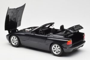 BMW Z1 Fekete Metál Minichamps 1:18 180020100 Fém – 5. kép a 8-ből