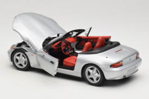 BMW Z3 Kabrió Ezüst UT Models 1:18 20402 Fém – 5. kép a 8-ből