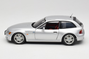 BMW Z3 E36/8 Coupe 2.8 Ezüst UT Models 1:18 20421-R1 Fém – 4. kép a 8-ből