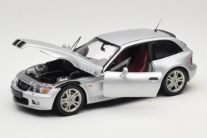 BMW Z3 Coupe 2.8 Ezüst UT Models 1:18 20421 Fém – 2. kép a 8-ből