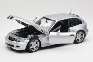 BMW Z3 M Coupe E36/8 Ezüst UT 1:18 80430020856 Fém – 2. kép a 8-ből