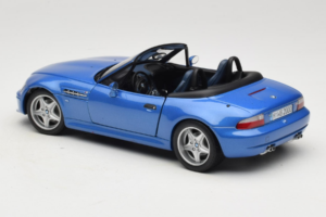 BMW Z3 M Roadster Kék Márkakereskedői Kiadás UT Models 1:18 80439422939 Fém – 7. kép a 8-ből