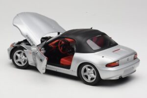 BMW Z3 Roadster 1.8 Ezüst UT Models 1:18 20404 Fém – 5. kép a 8-ből