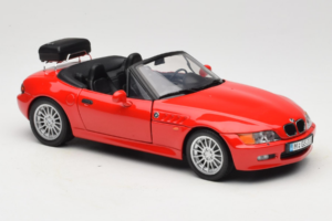 BMW Z3 Roadster 1.9 Piros Márkakereskedői Kiadás UT Models 1:18 80439423068 Fém – 6. kép a 8-ből