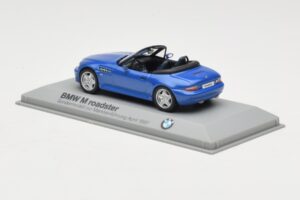 BMW Z3 Roadster 2.8 Kék Minichamps 1:43 BMW003 Fém – 3. kép a 4-ből