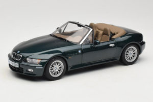 BMW Z3 Roadster 2.8 Sötétzöld Márkakereskedői Kiadás UT Models 1:18 80439411713 Fém