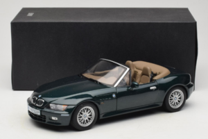 BMW Z3 Roadster 2.8 Sötétzöld Márkakereskedői Kiadás UT Models 1:18 80439411713 Fém – 8. kép a 8-ből