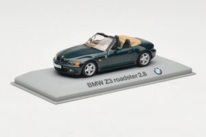 BMW Z3 Roadster 2.8 Sötétzöld Minichamps 1:43 80429421514 Fém – 2. kép a 4-ből