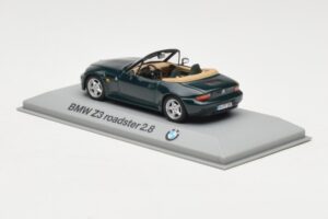 BMW Z3 Roadster 2.8 Sötétzöld Minichamps 1:43 80429421514 Fém – 3. kép a 4-ből