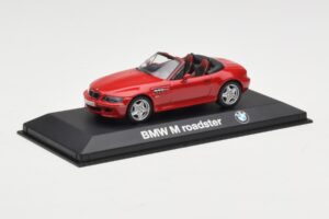 BMW Z3 Roadster 2.8 Piros Minichamps 1:43 BMW004 Fém – 2. kép a 4-ből