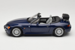 BMW Z3 Roadster Kék Márkakereskedői Kiadás UT Models 1:18 80439422186 Fém – 4. kép a 8-ből