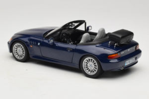 BMW Z3 Roadster Kék Márkakereskedői Kiadás UT Models 1:18 80439422186 Fém – 7. kép a 8-ből