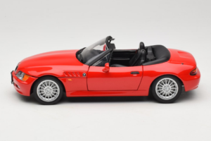 BMW Z3 Roadster Piros Márkakereskedői Kiadás UT Models 1:18 80439422185 Fém – 4. kép a 8-ből