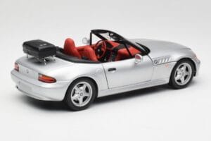 BMW Z3 Roadster Csomagtartóval Ezüst UT Models 1:18 20407 Fém – 3. kép a 8-ből
